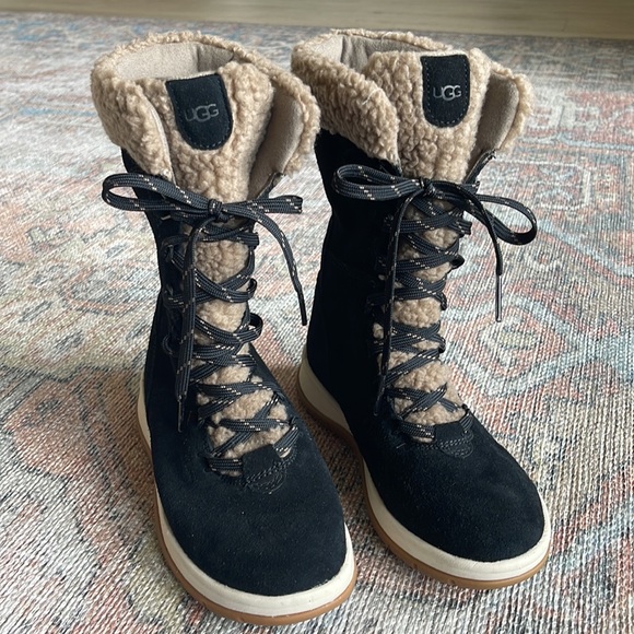 🆕 Ugg Lakesider Tall Lace Boot - Picture 2 of 8